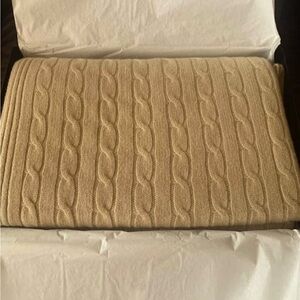 Ralph Lauren 100% Cashmere Throw
Blanket